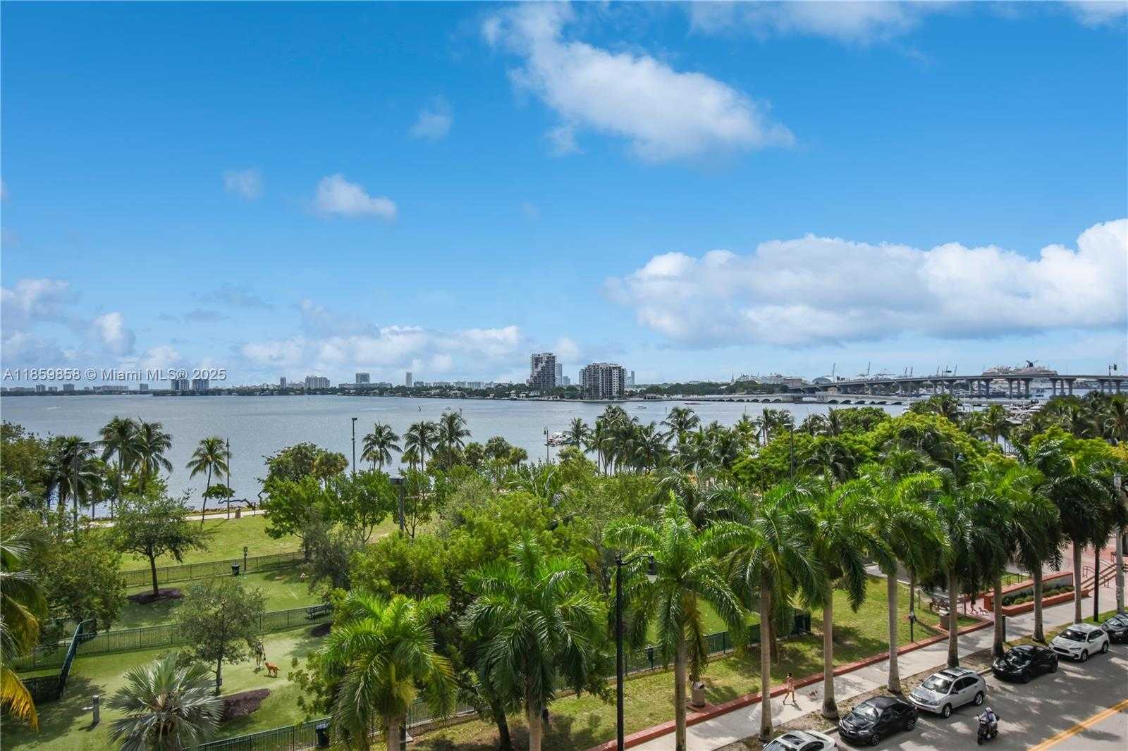 Small Image of 1800 NORTH BAYSHORE DR #509, Miami Number 27