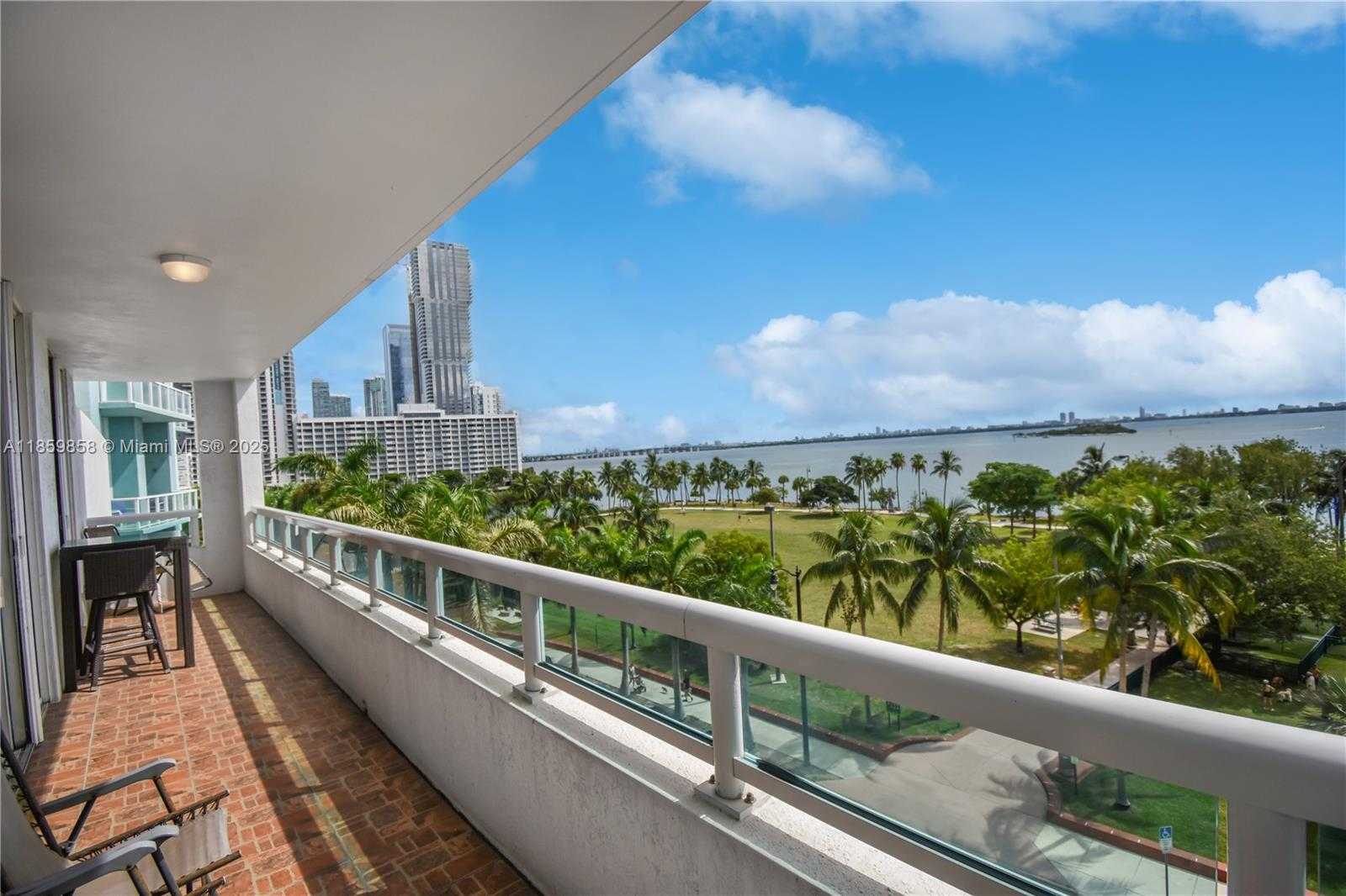 Small Image of 1800 NORTH BAYSHORE DR #509, Miami Number 29