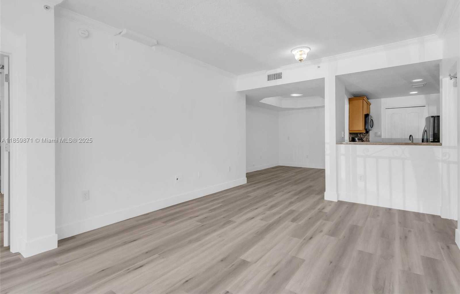 Small Image of 6670 NORTH WEST 114TH AVE #601, Doral Number 10