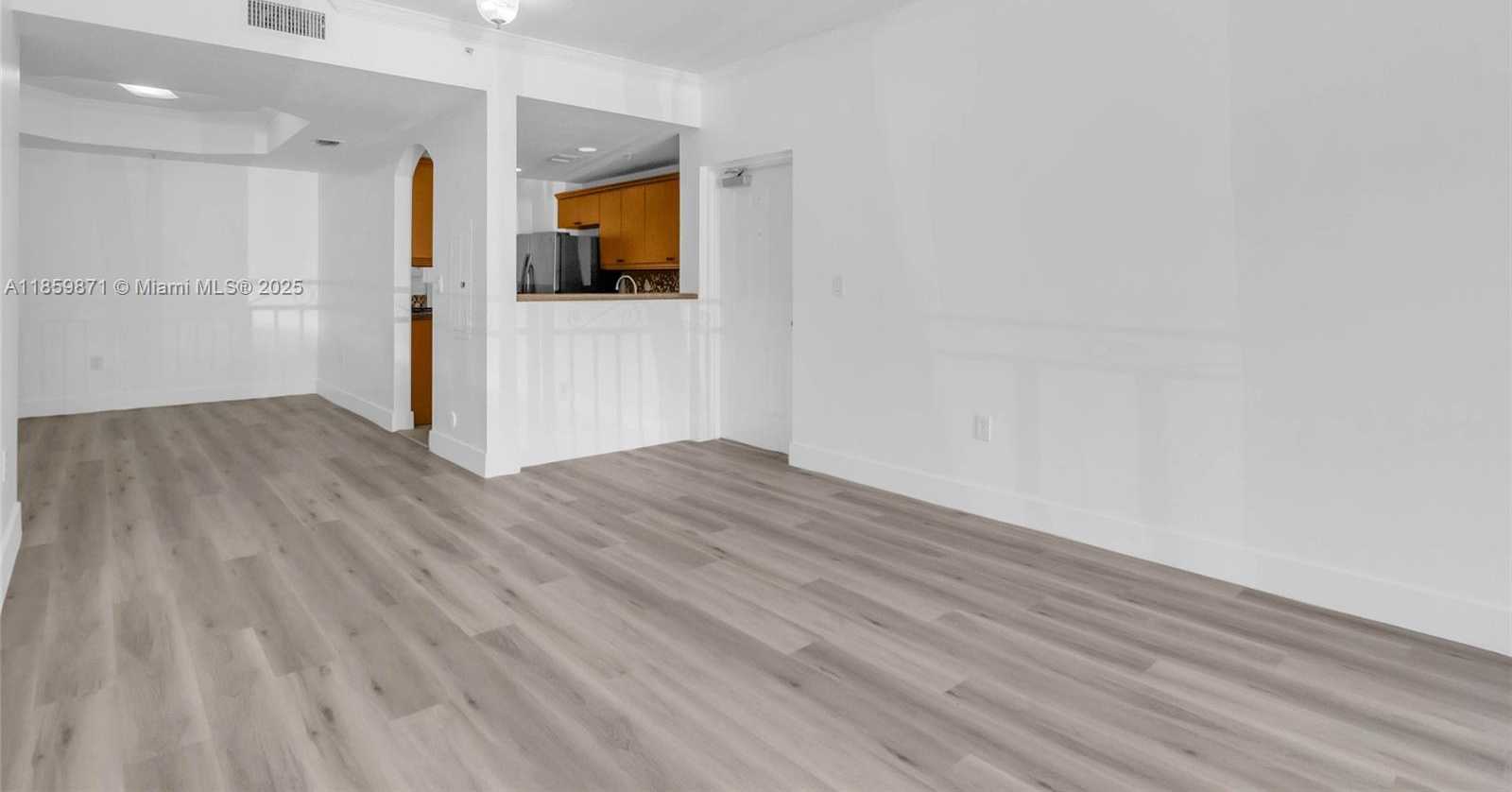 Small Image of 6670 NORTH WEST 114TH AVE #601, Doral Number 11