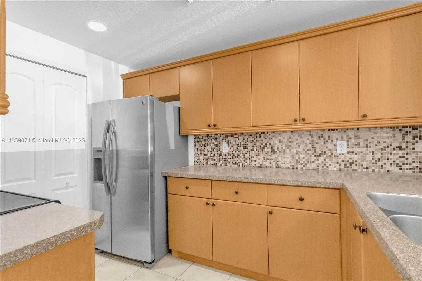 Small Image of 6670 NORTH WEST 114TH AVE #601, Doral Number 13