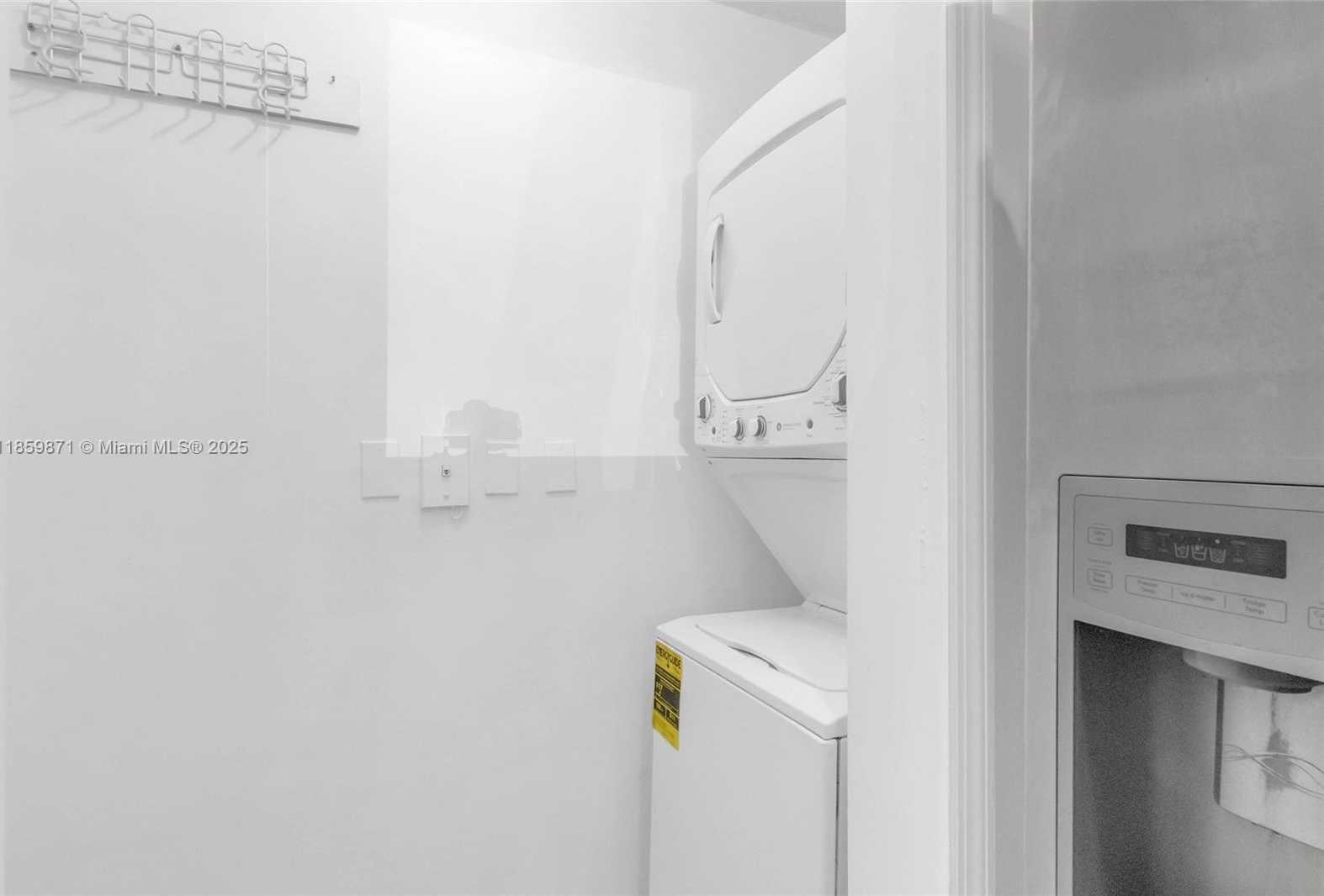 Small Image of 6670 NORTH WEST 114TH AVE #601, Doral Number 32