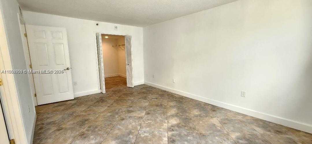 Small Image of 1621 COLLINS AVE #404, Miami Beach Number 11