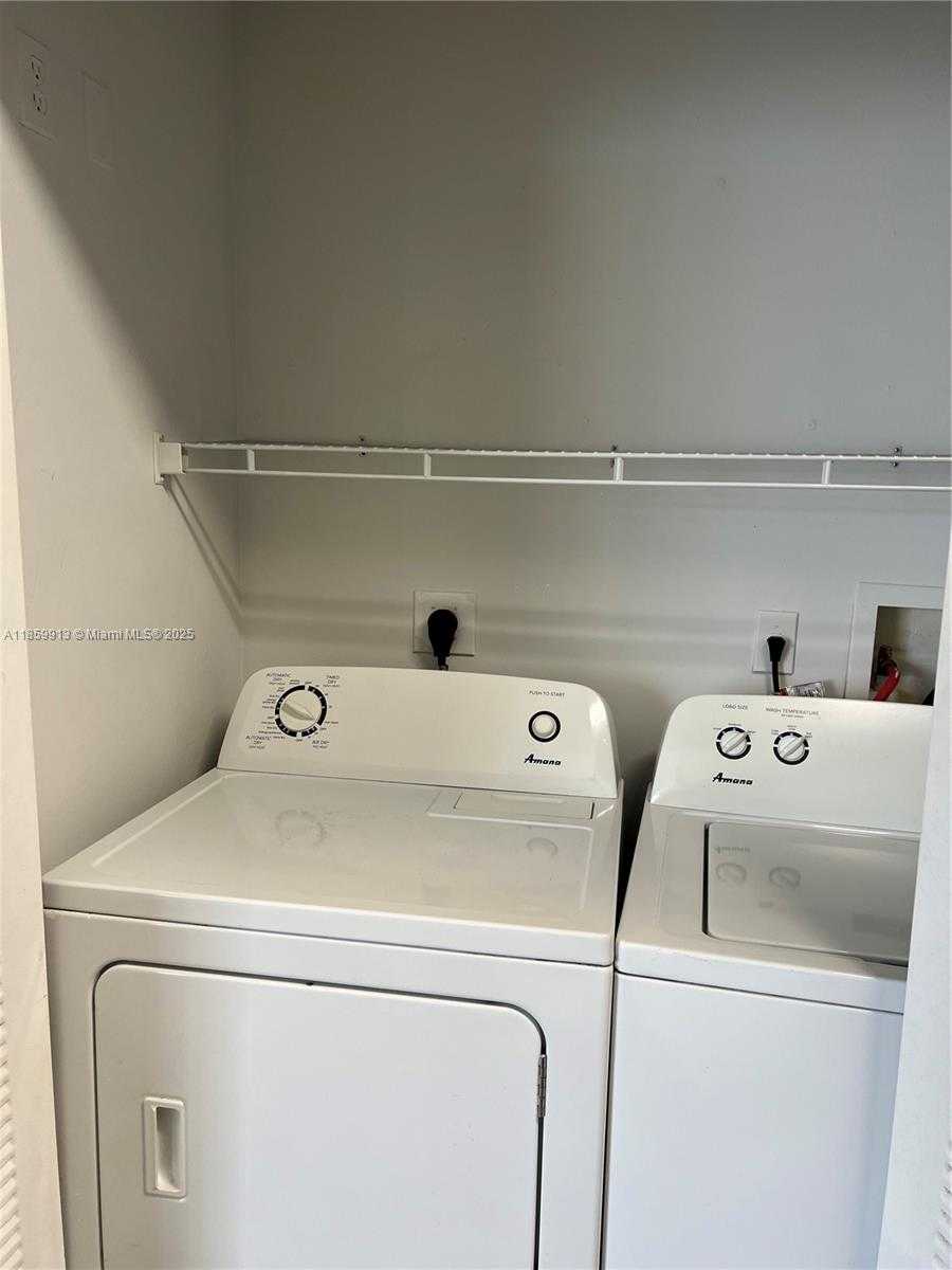 Small Image of 1919 VAN BUREN ST #818A, Hollywood Number 12