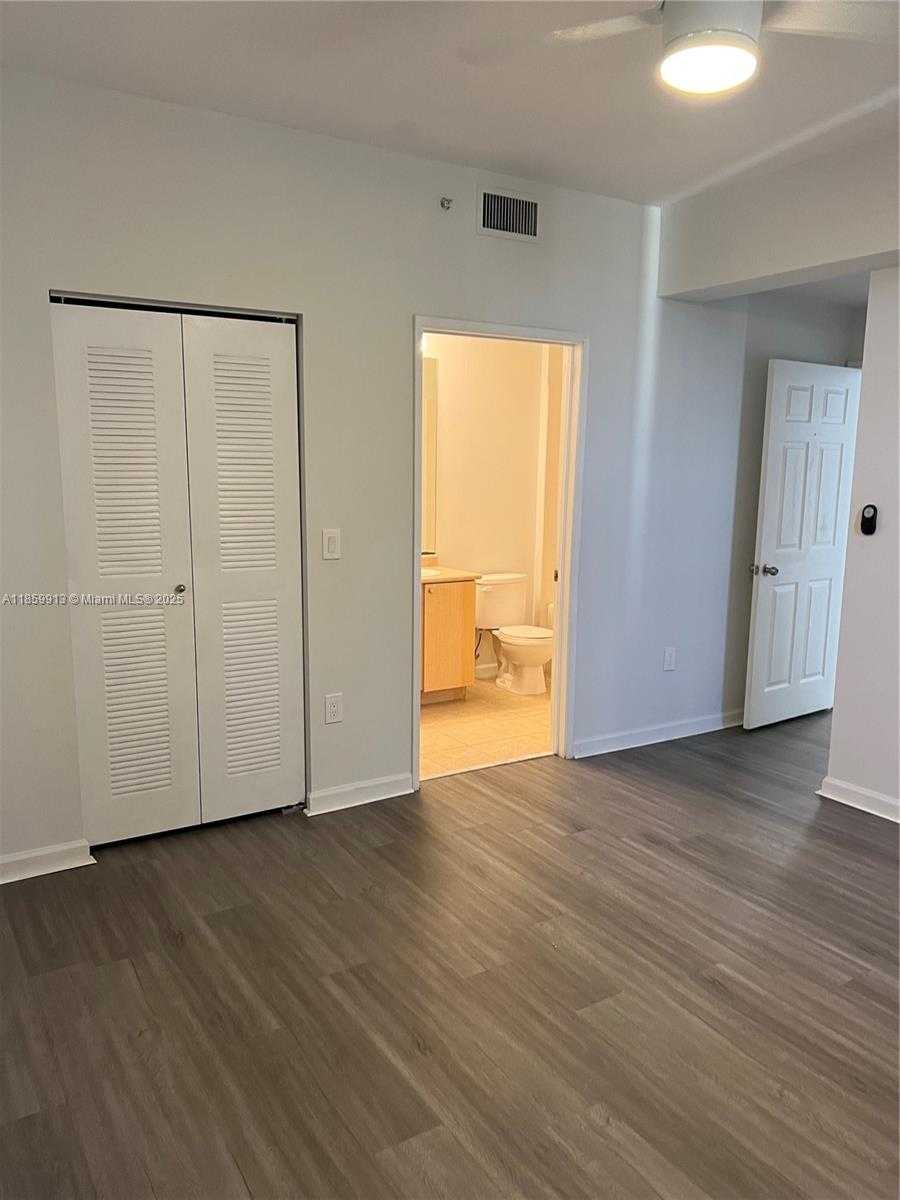 Small Image of 1919 VAN BUREN ST #818A, Hollywood Number 16