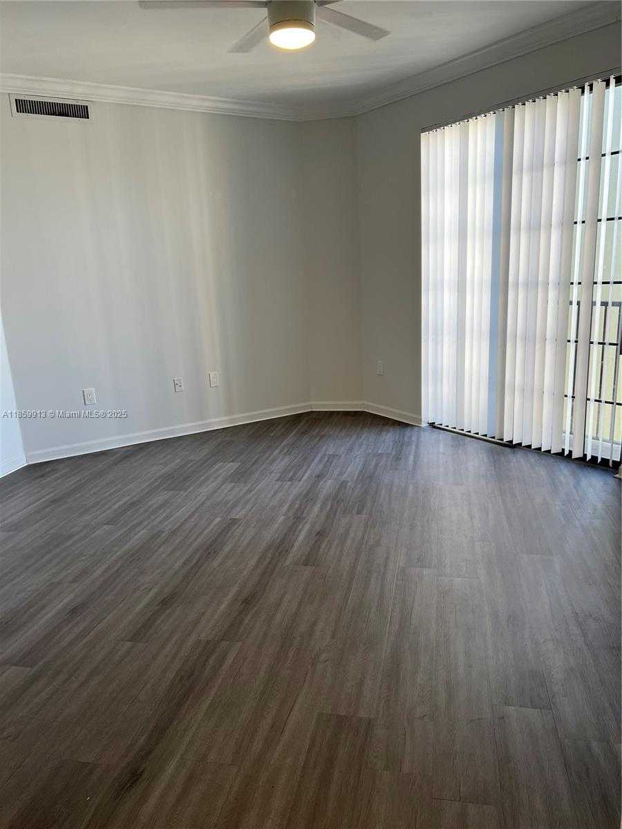 Small Image of 1919 VAN BUREN ST #818A, Hollywood Number 20