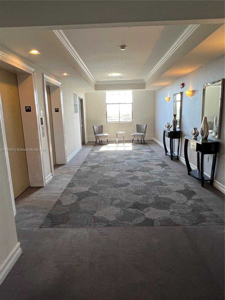 Small Image of 1919 VAN BUREN ST #818A, Hollywood Number 26