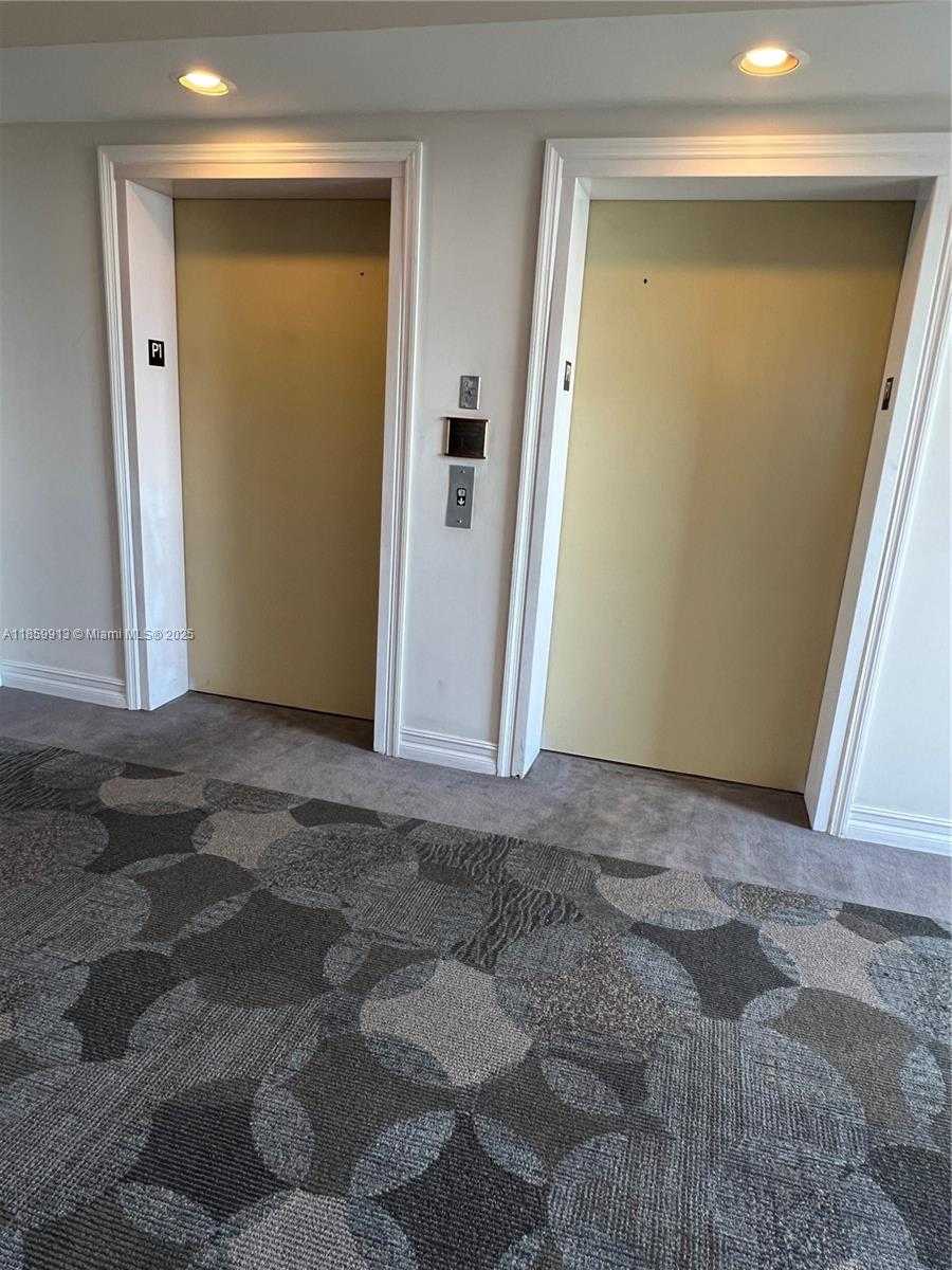 Small Image of 1919 VAN BUREN ST #818A, Hollywood Number 28