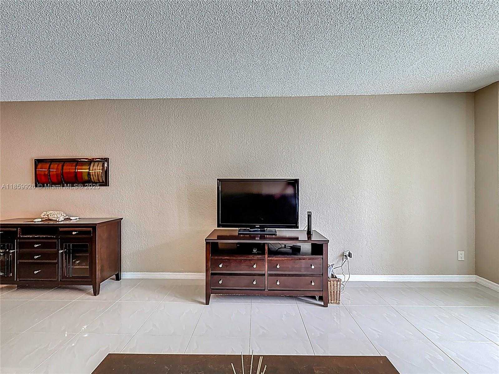 Small Image of 19380 COLLINS AVE #308, Sunny Isles Beach Number 18