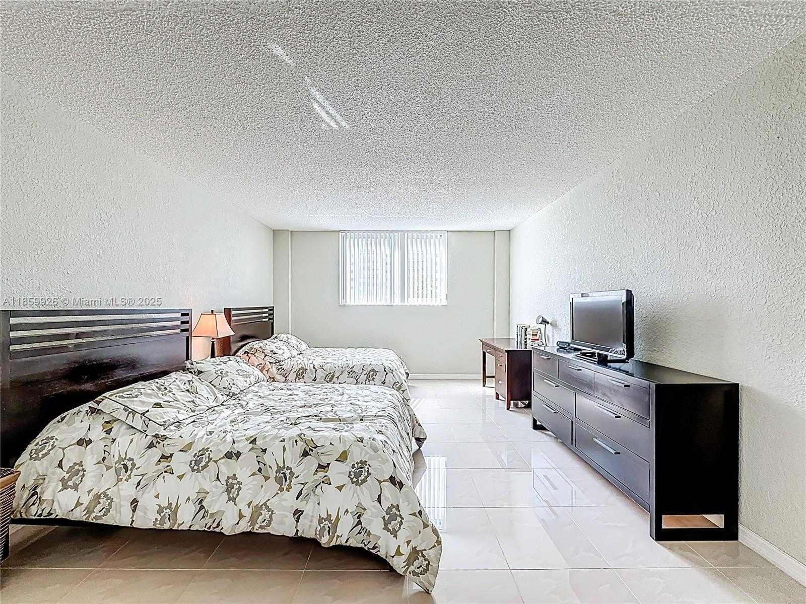 Small Image of 19380 COLLINS AVE #308, Sunny Isles Beach Number 23
