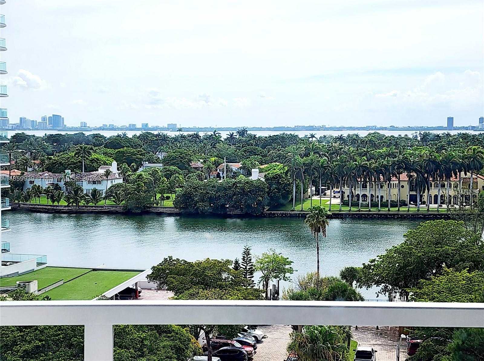 Small Image of 5555 COLLINS AVE #9S, Miami Beach Number 12