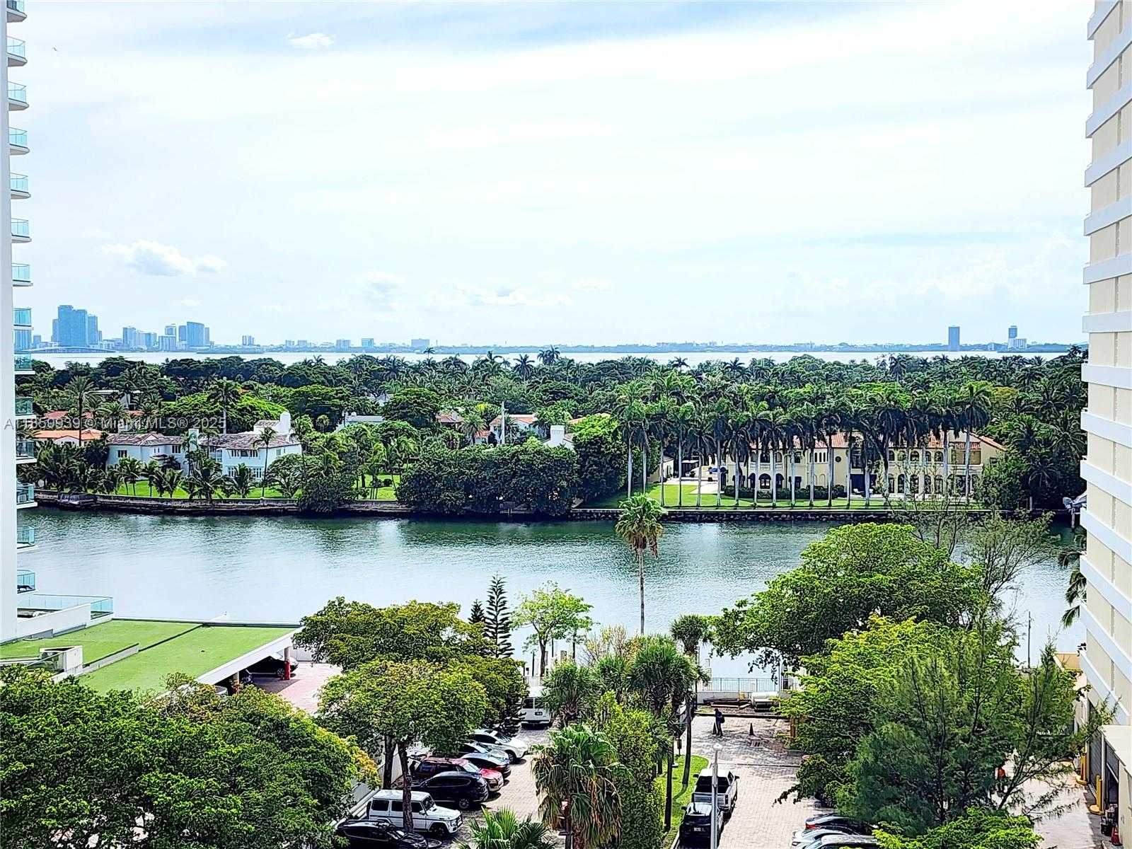 Small Image of 5555 COLLINS AVE #9S, Miami Beach Number 15