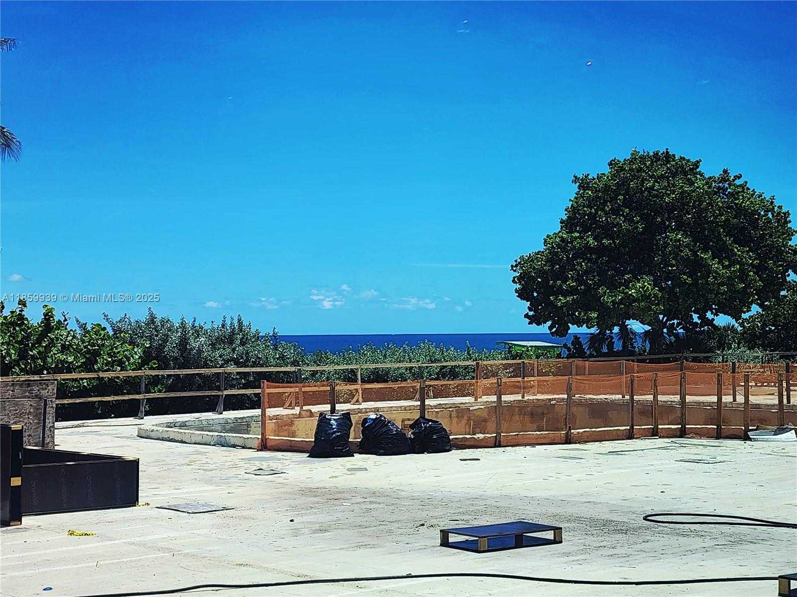 Small Image of 5555 COLLINS AVE #9S, Miami Beach Number 32