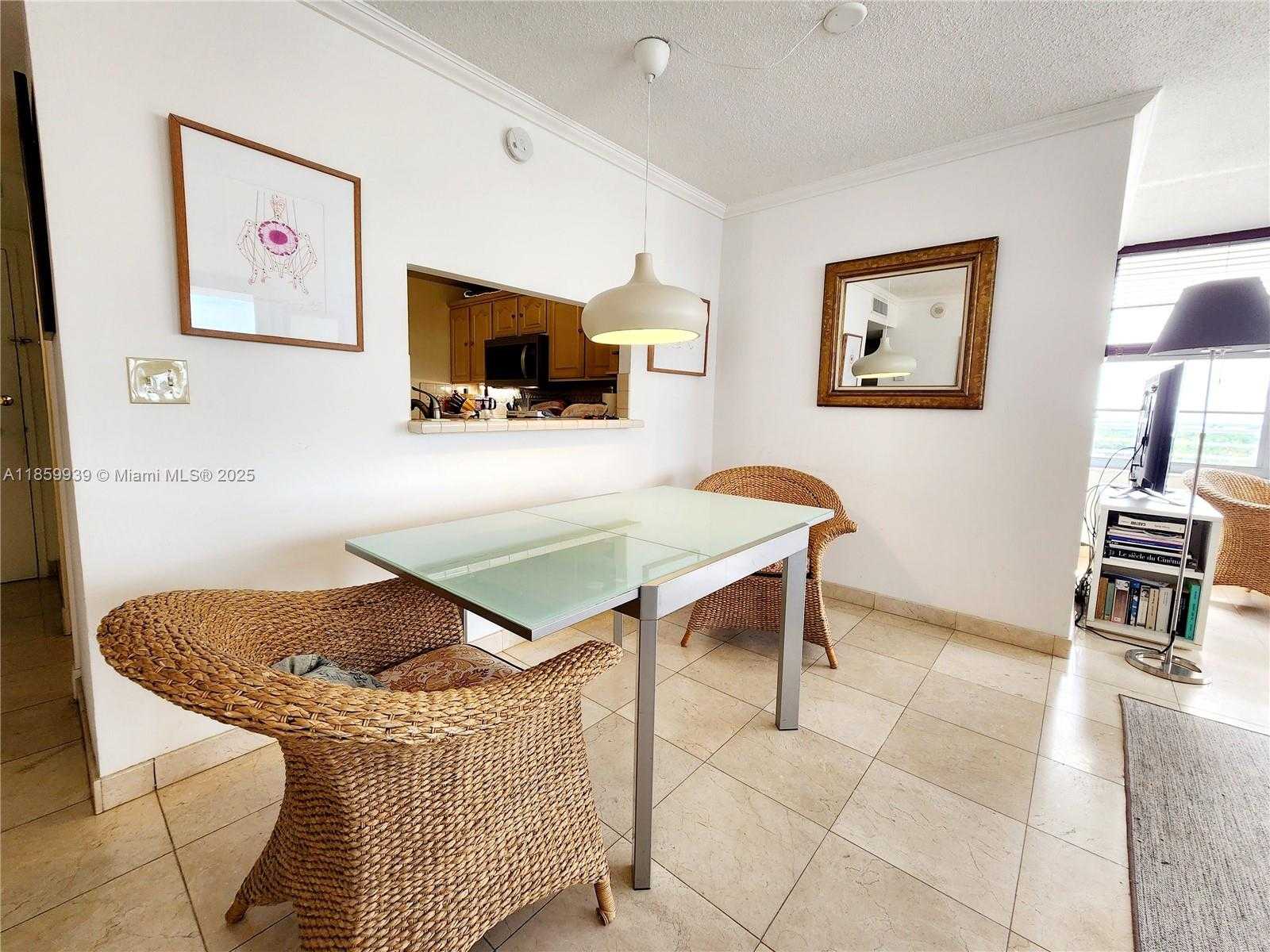 Small Image of 5555 COLLINS AVE #9S, Miami Beach Number 9