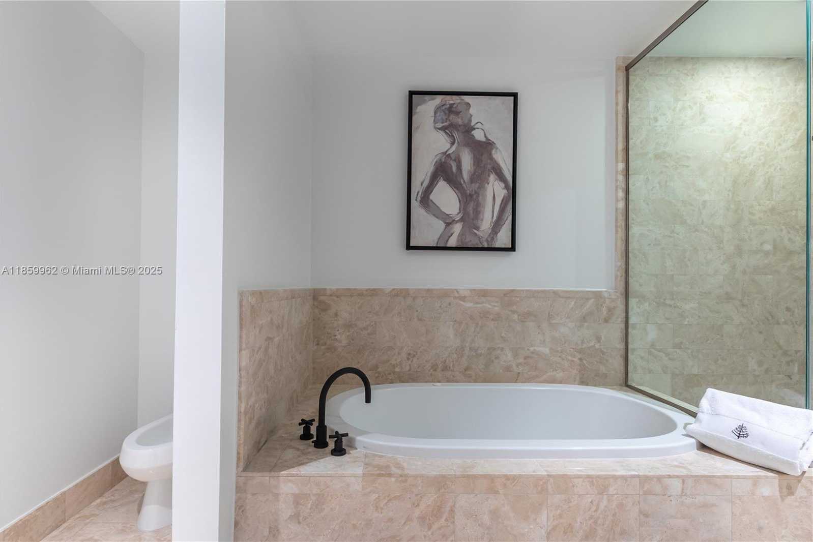 Small Image of 1425 BRICKELL AVE #41A, Miami Number 18