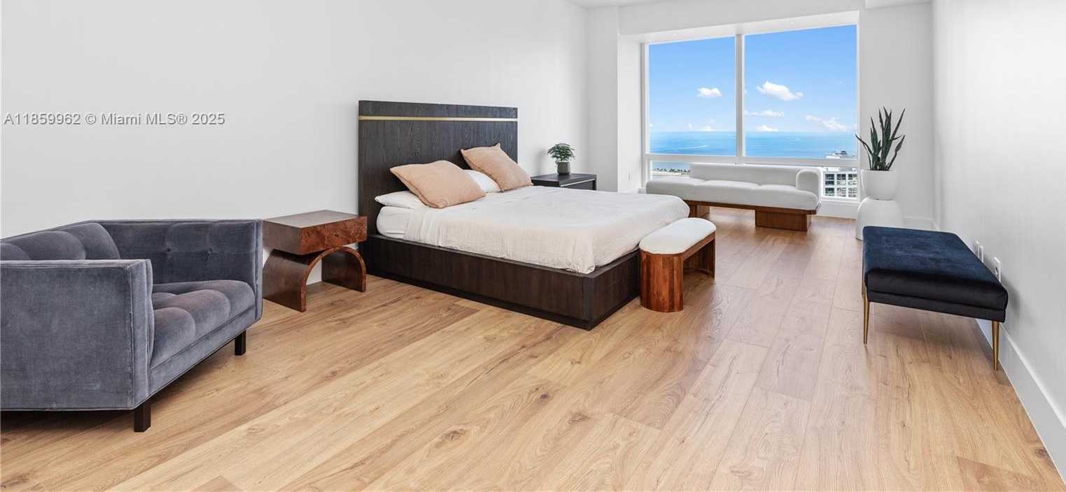 Small Image of 1425 BRICKELL AVE #41A, Miami Number 23