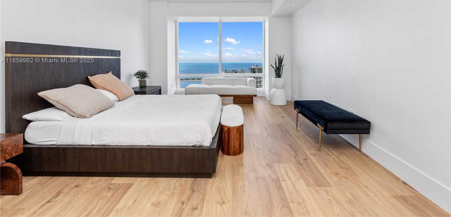 Small Image of 1425 BRICKELL AVE #41A, Miami Number 24