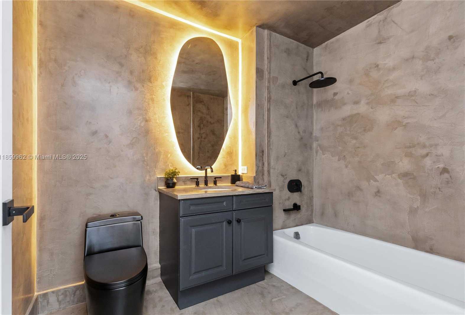 Small Image of 1425 BRICKELL AVE #41A, Miami Number 27