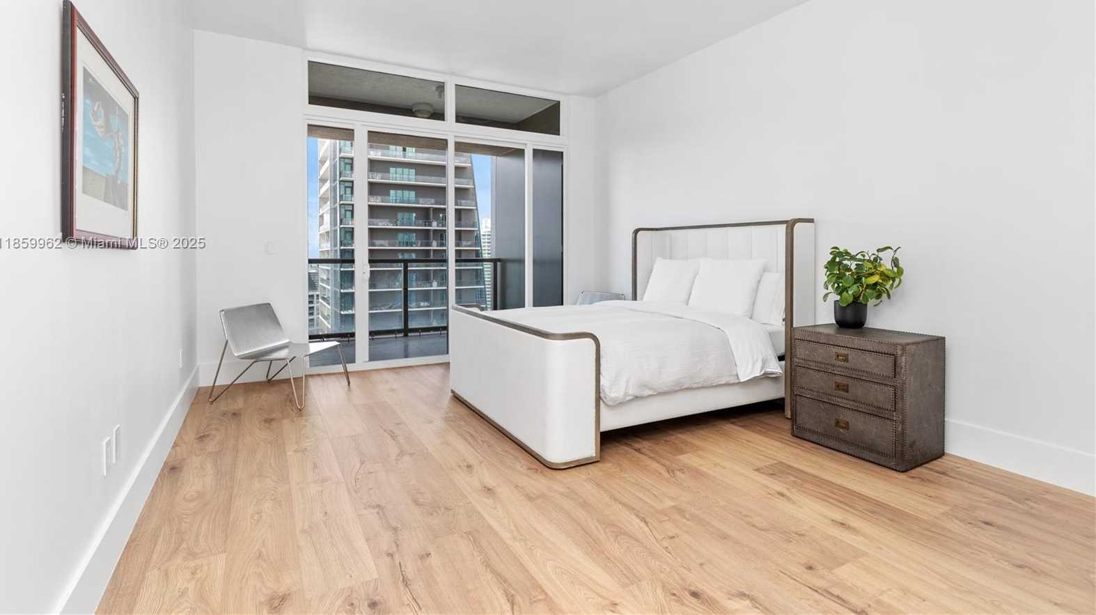 Small Image of 1425 BRICKELL AVE #41A, Miami Number 34
