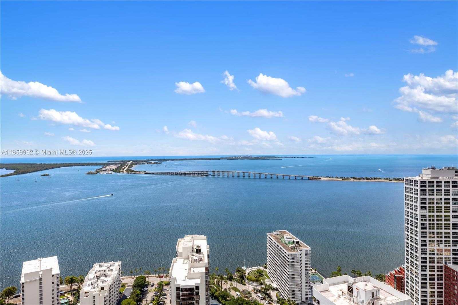 Small Image of 1425 BRICKELL AVE #41A, Miami Number 40