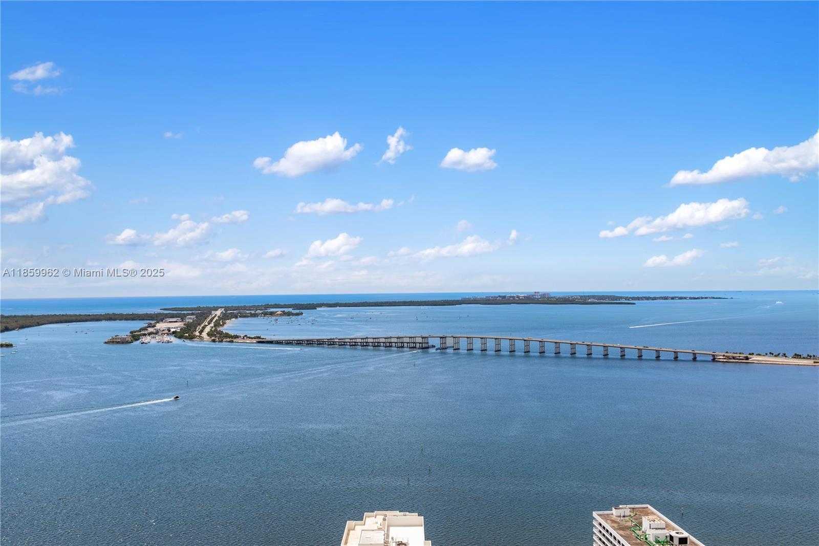 Small Image of 1425 BRICKELL AVE #41A, Miami Number 41