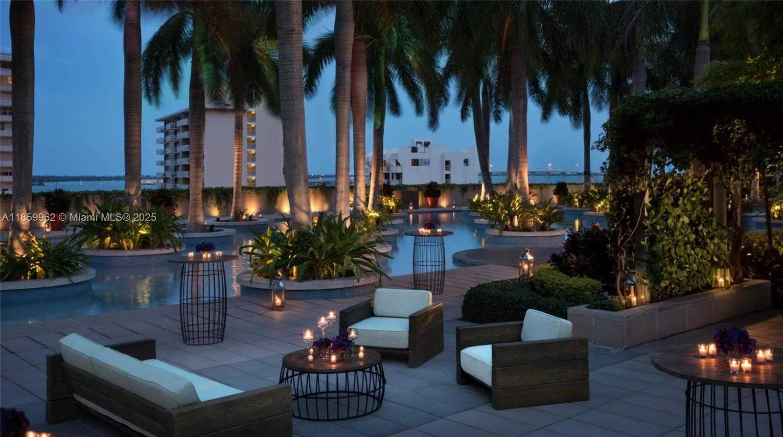 Small Image of 1425 BRICKELL AVE #41A, Miami Number 44