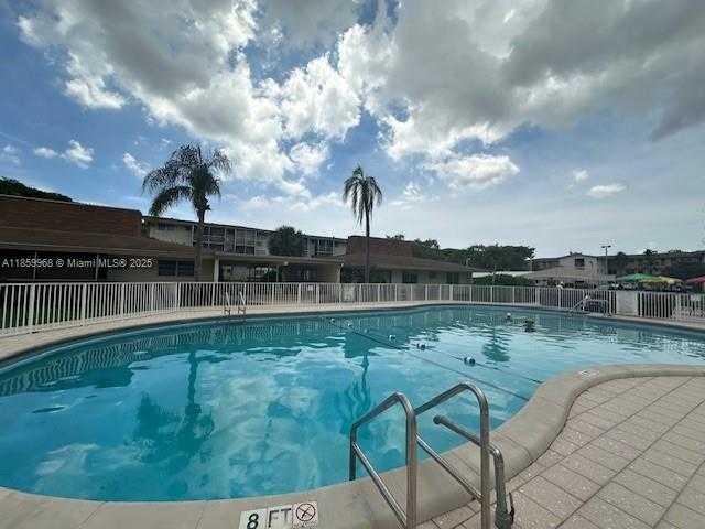 Small Image of 16701 NORTH EAST 13TH AVE #102, Miami Number 1
