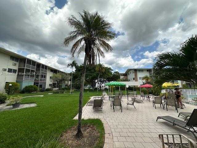 Small Image of 16701 NORTH EAST 13TH AVE #102, Miami Number 14