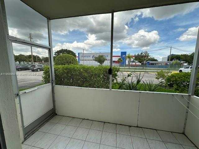 Small Image of 16701 NORTH EAST 13TH AVE #102, Miami Number 5
