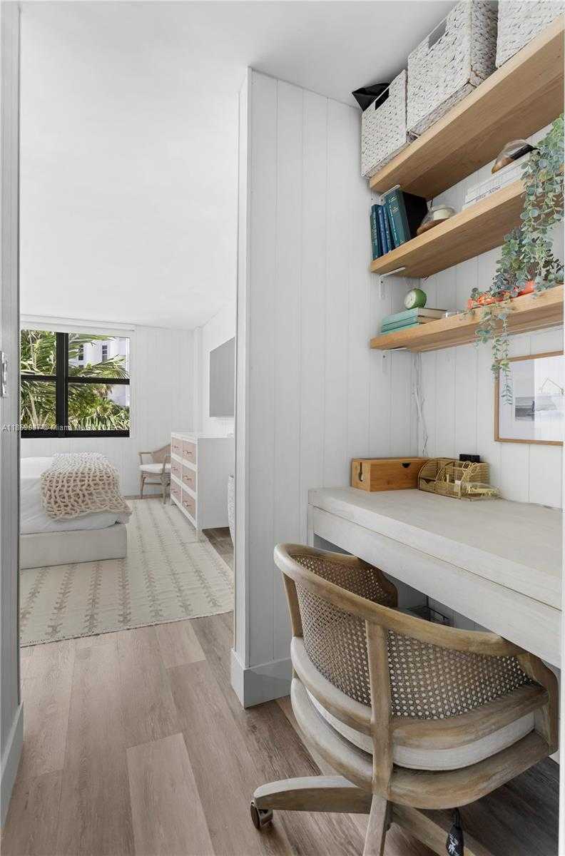 Small Image of 4301 COLLINS AVE #207, Miami Beach Number 19
