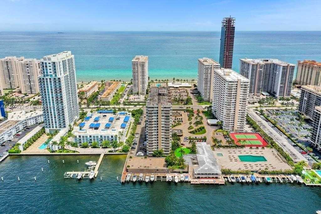 Small Image of 1950 SOUTH OCEAN DR #7E, Hallandale Beach Number 2
