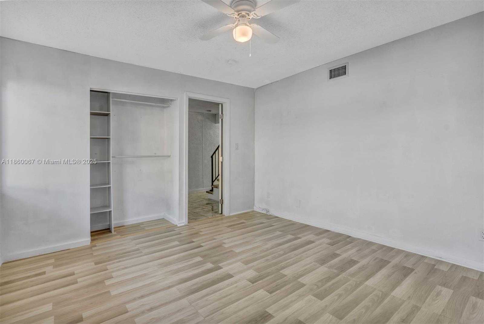 Small Image of 94 PLEASANT HILL LN, Tamarac Number 11