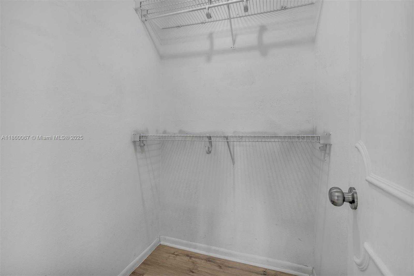 Small Image of 94 PLEASANT HILL LN, Tamarac Number 22