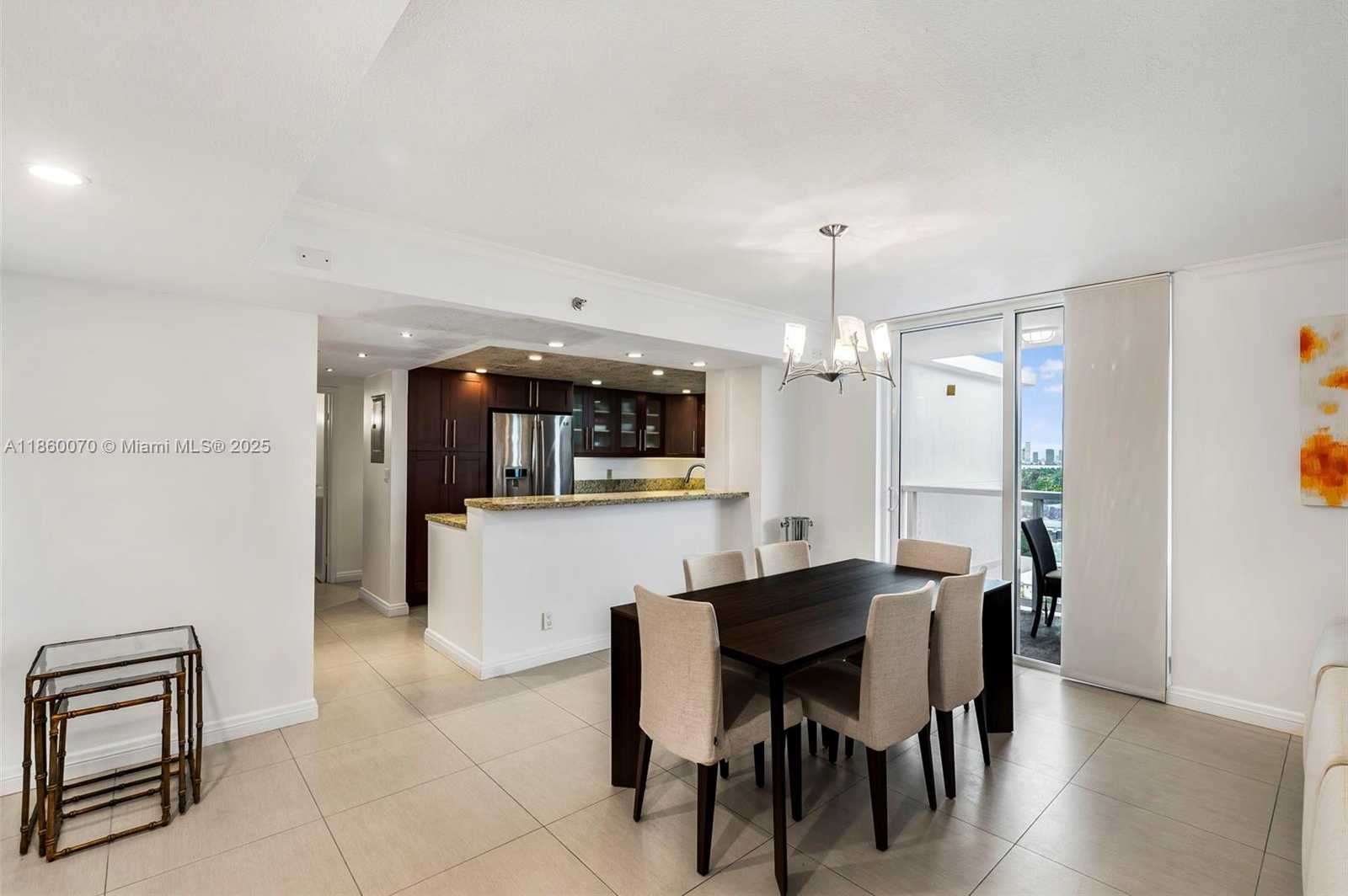 Small Image of 2401 COLLINS AVE #1808, Miami Beach Number 11