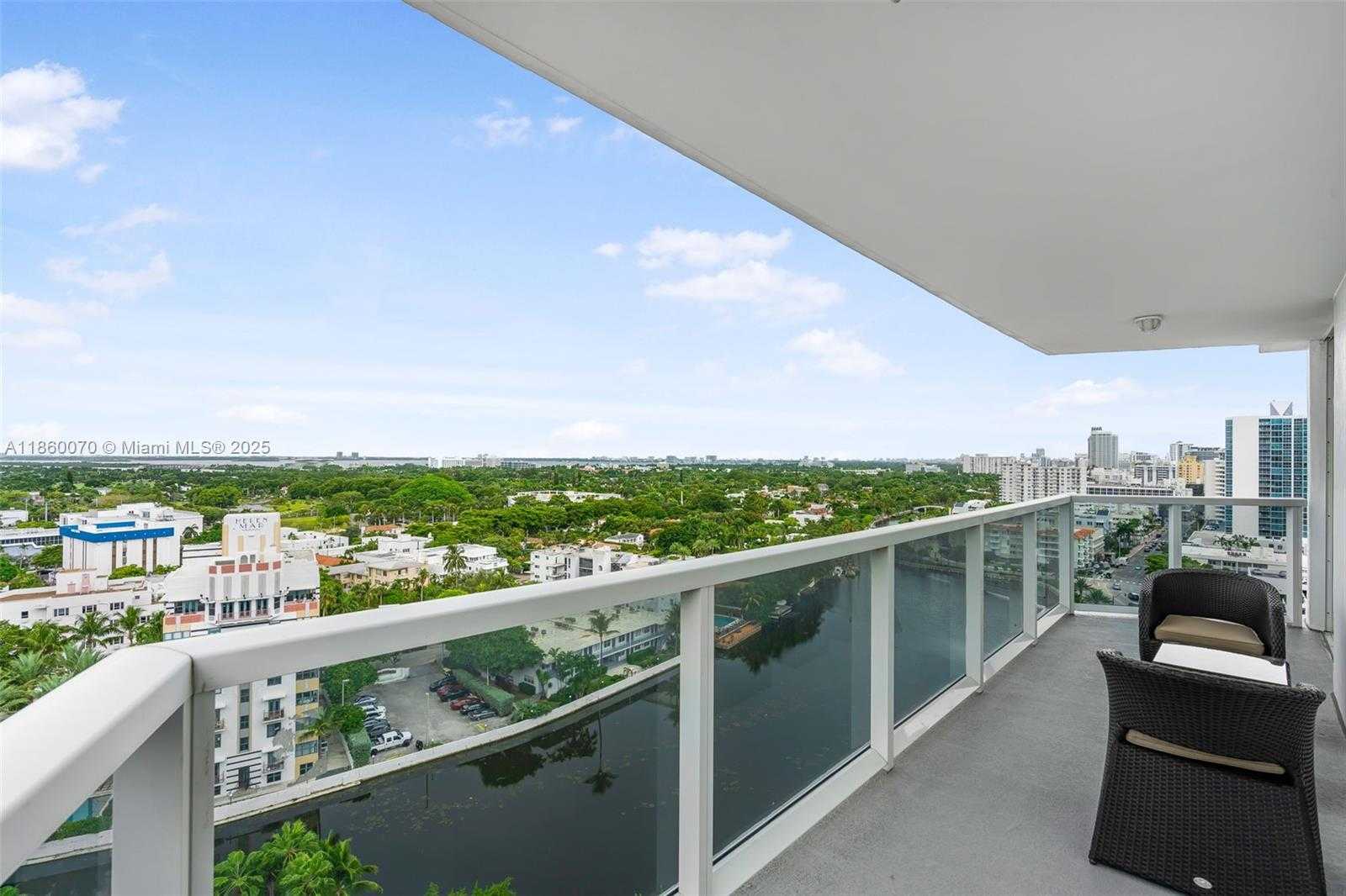 Small Image of 2401 COLLINS AVE #1808, Miami Beach Number 37