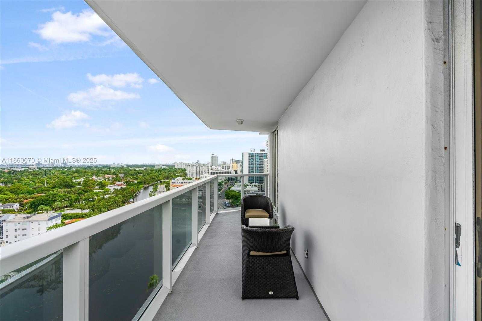Small Image of 2401 COLLINS AVE #1808, Miami Beach Number 38