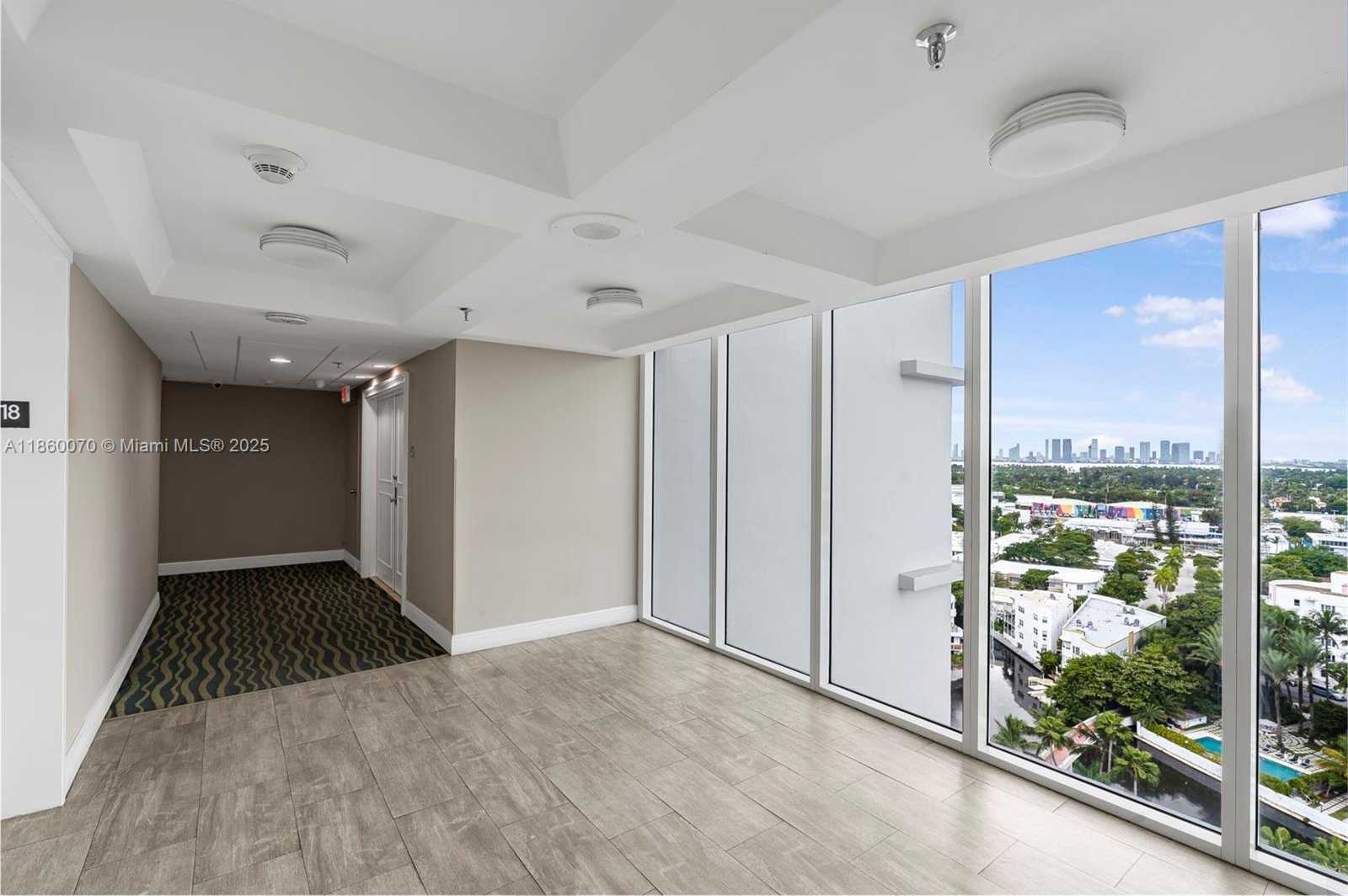 Small Image of 2401 COLLINS AVE #1808, Miami Beach Number 42