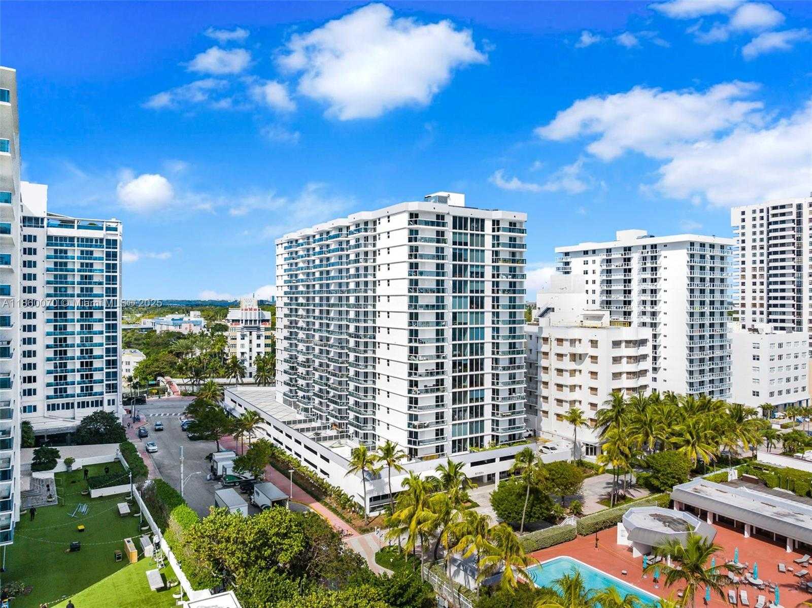 Small Image of 2401 COLLINS AVE #1808, Miami Beach Number 62