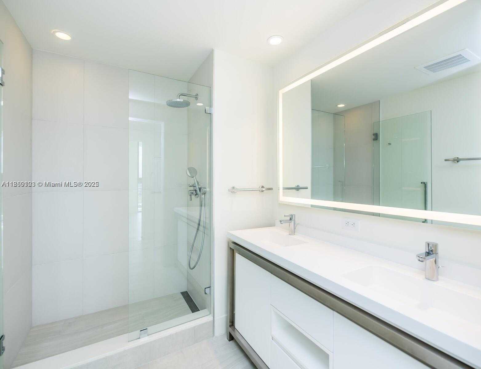 Small Image of 2000 METROPICA WAY #2509, Sunrise Number 44