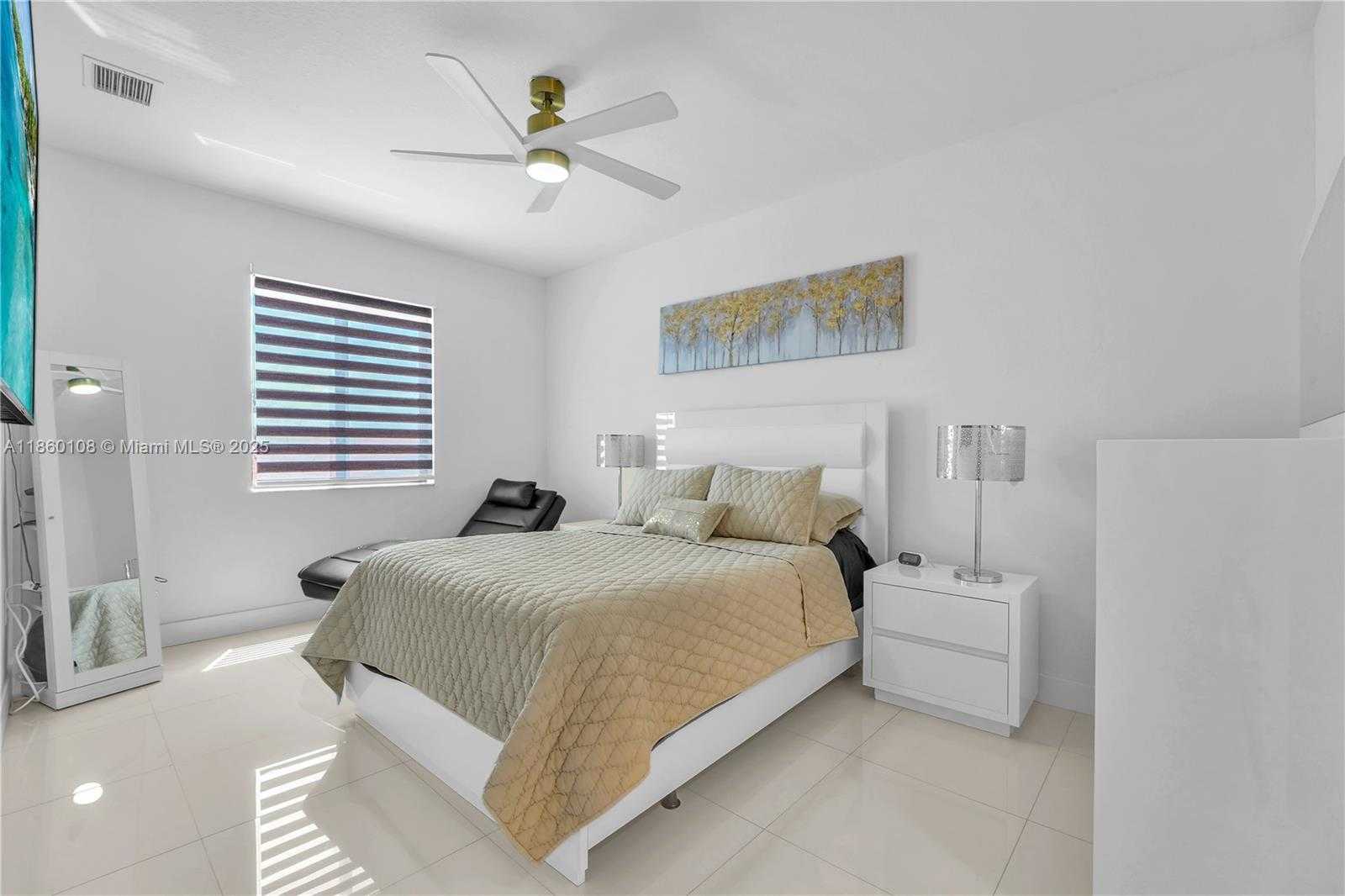 Small Image of 487 SOUTH WEST 91ST AVE, Miami Number 18