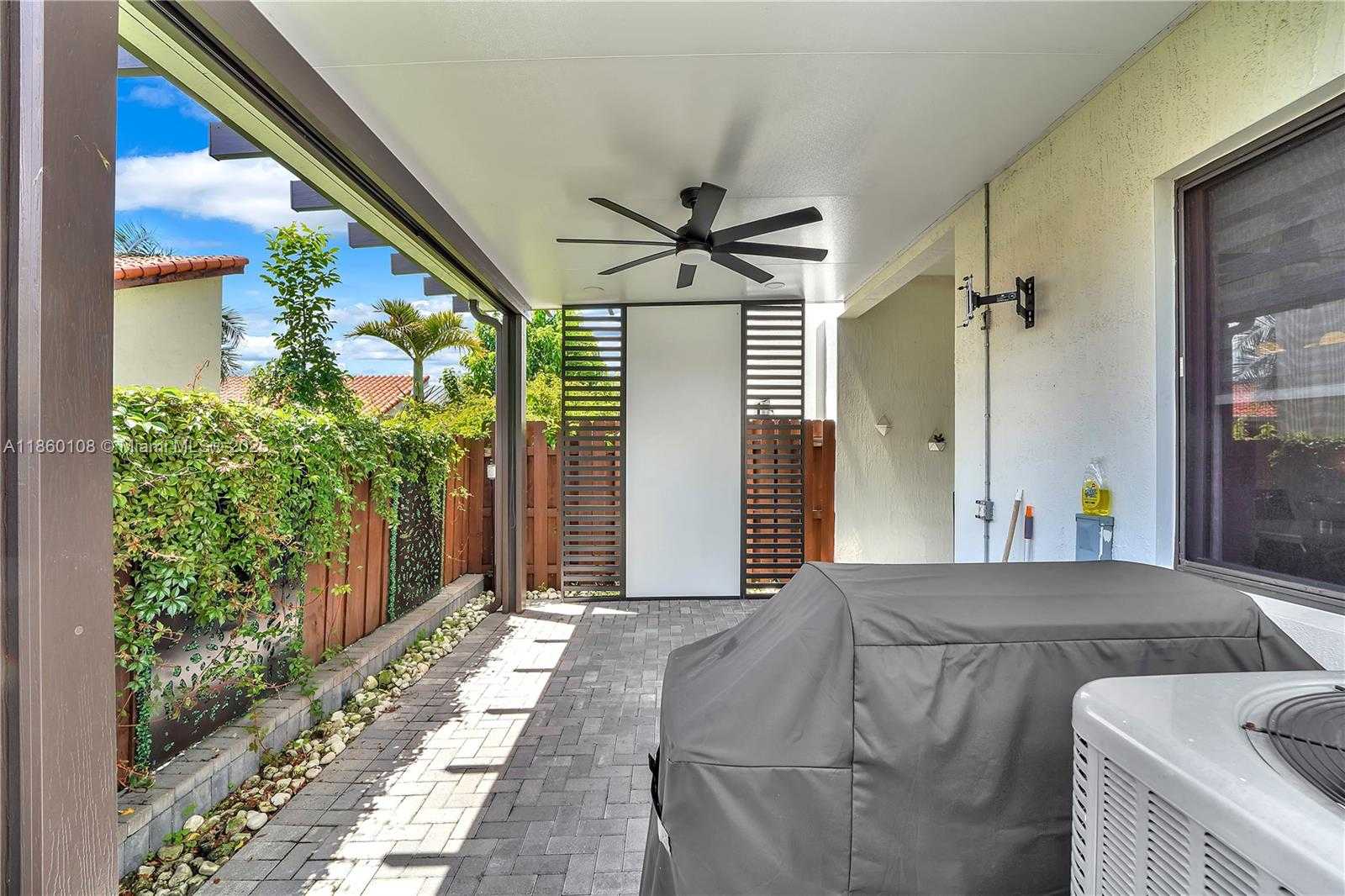 Small Image of 487 SOUTH WEST 91ST AVE, Miami Number 26
