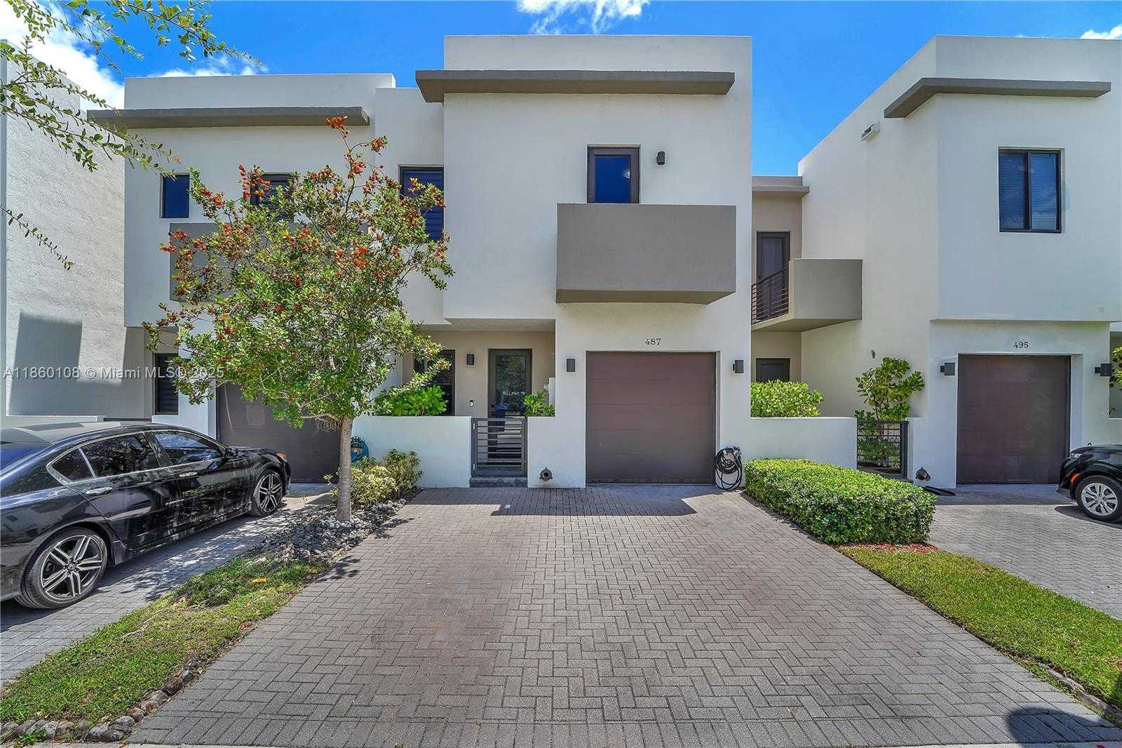 Small Image of 487 SOUTH WEST 91ST AVE, Miami Number 3