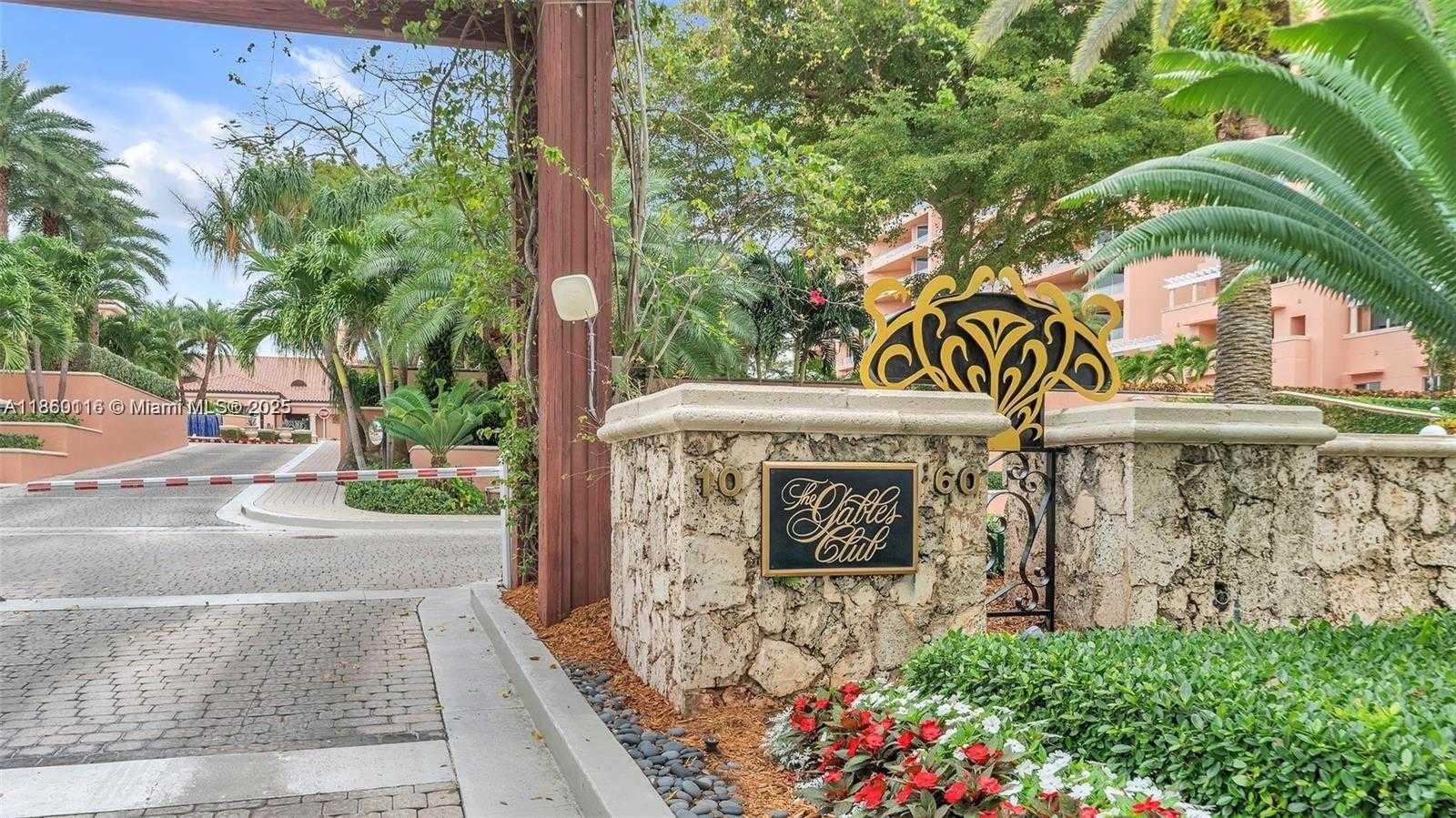 Small Image of 10 EDGEWATER DR #4H, Coral Gables Number 2