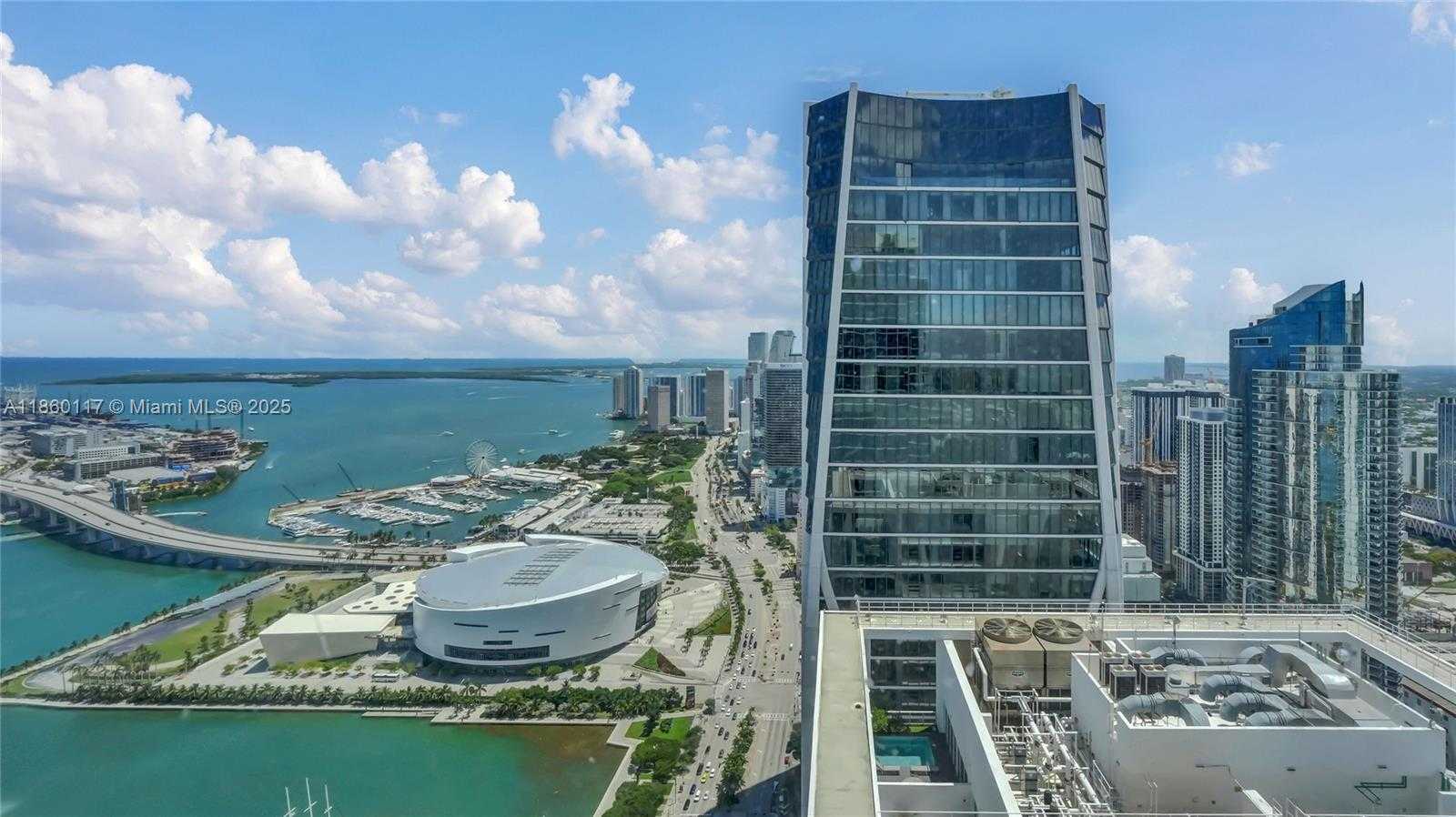 Small Image of 1100 BISCAYNE BLVD #5801, Miami Number 17