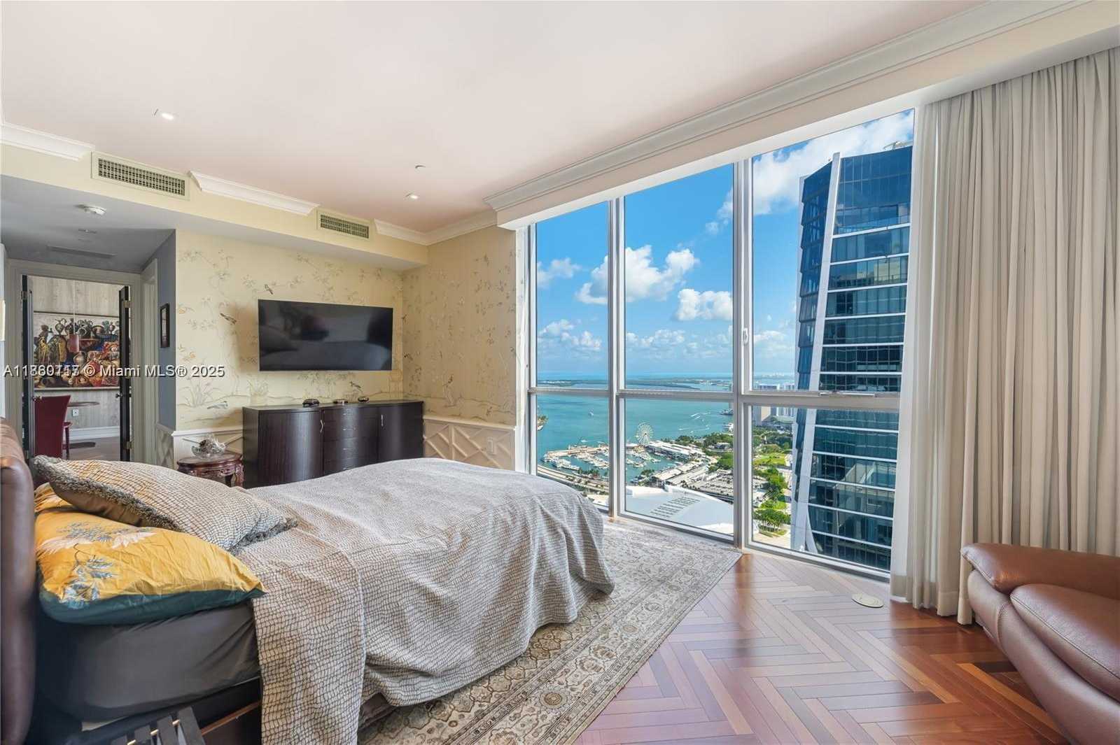 Small Image of 1100 BISCAYNE BLVD #5801, Miami Number 21