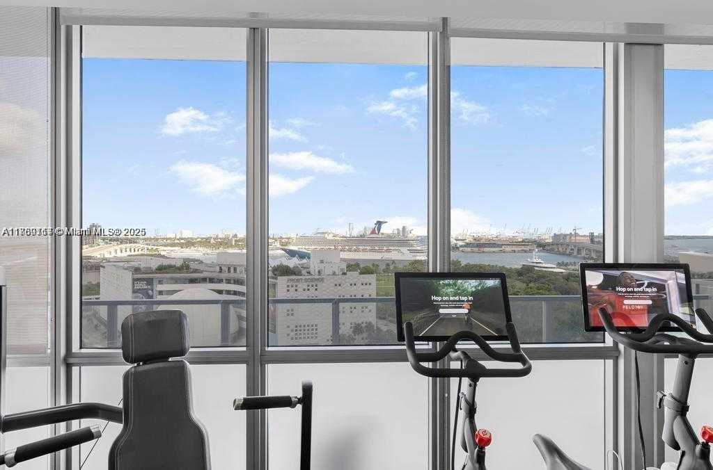 Small Image of 1100 BISCAYNE BLVD #5801, Miami Number 35