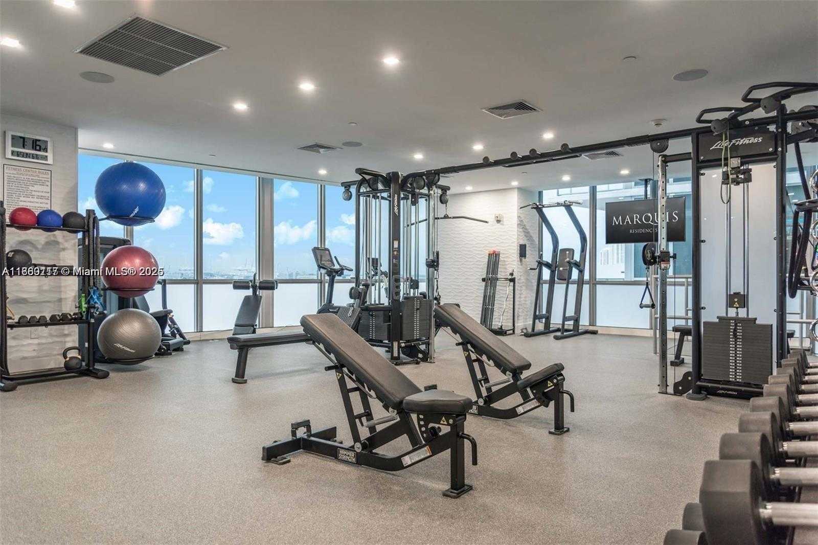Small Image of 1100 BISCAYNE BLVD #5801, Miami Number 38