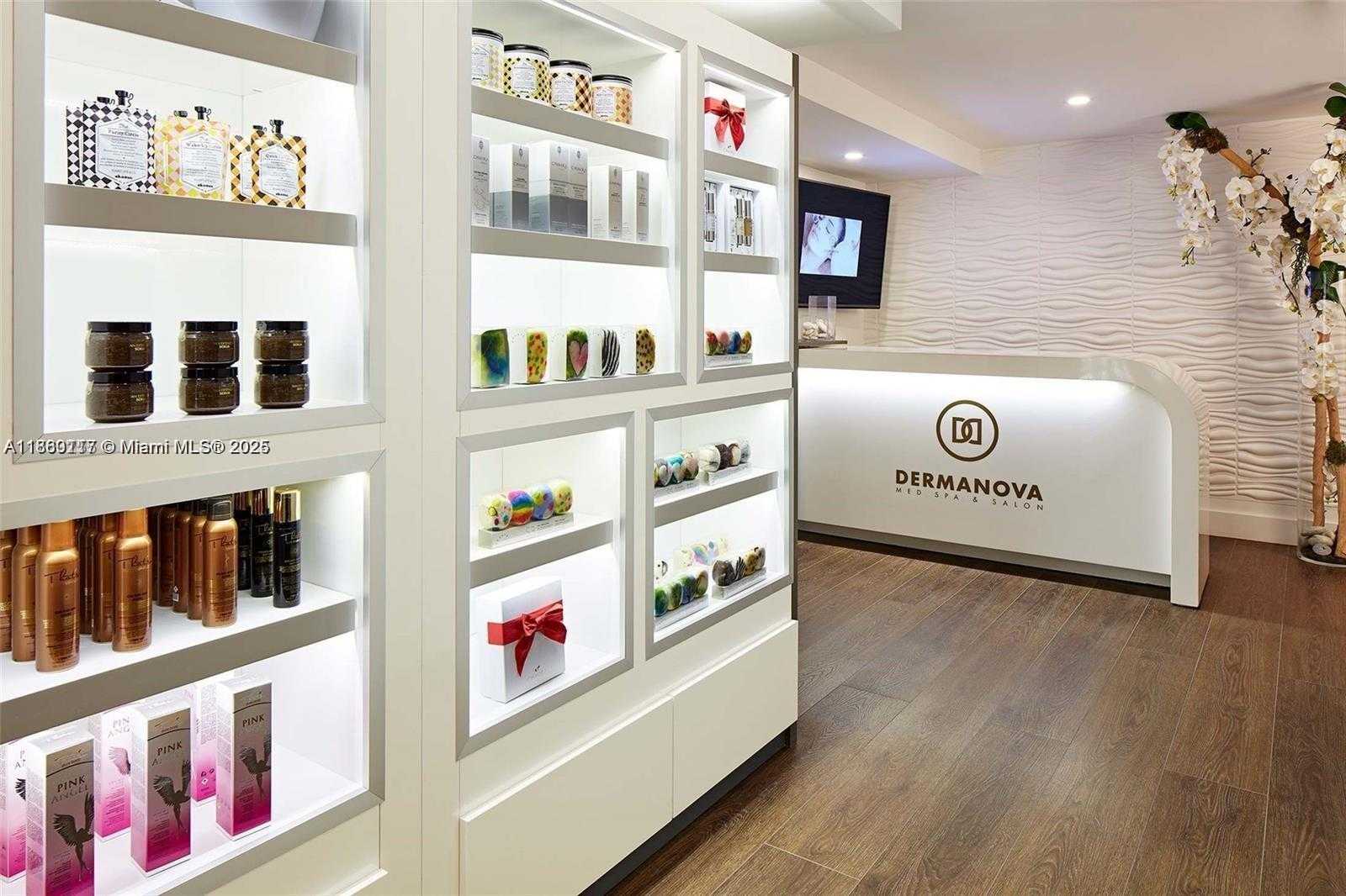 Small Image of 1100 BISCAYNE BLVD #5801, Miami Number 39