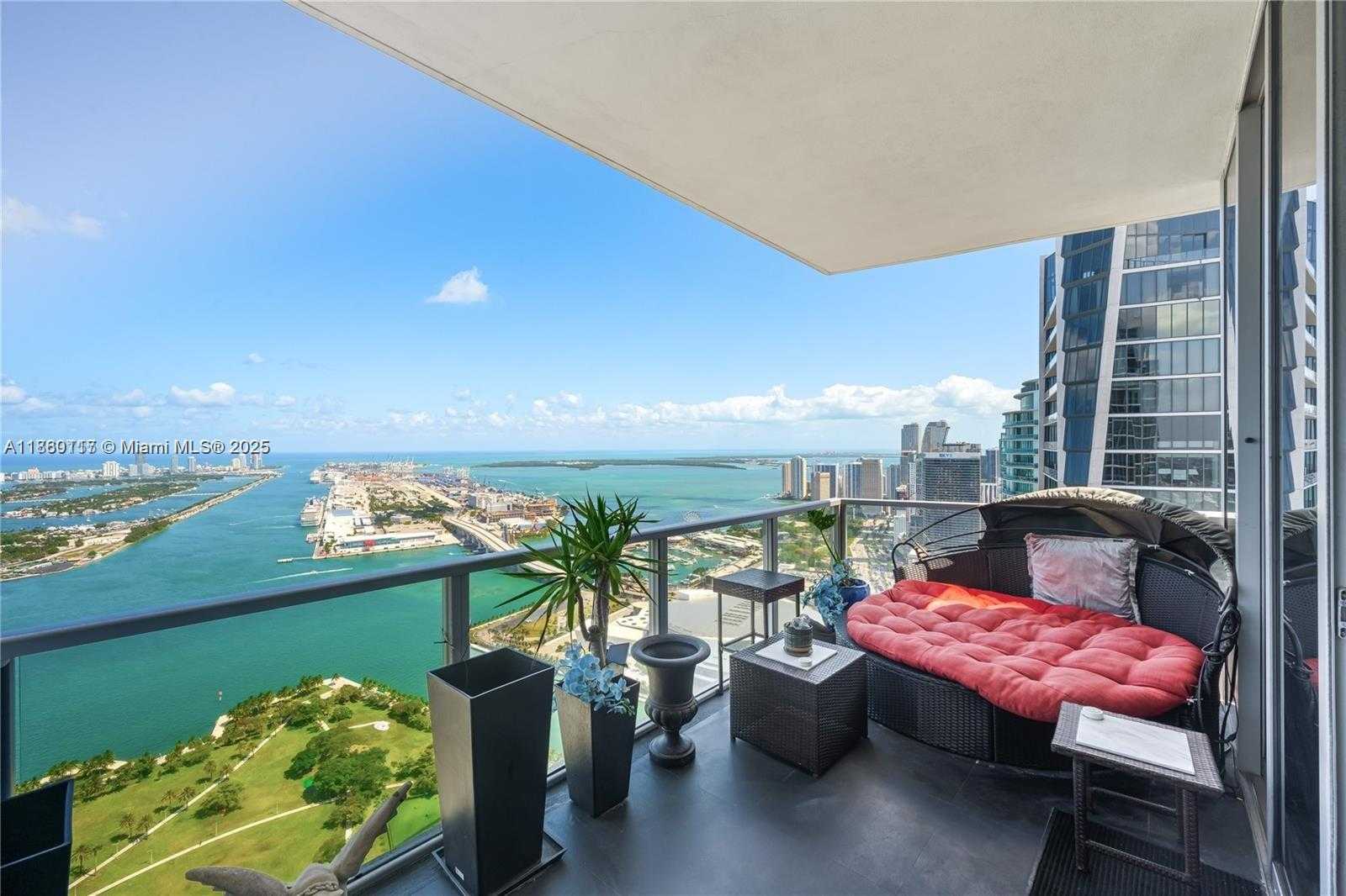 Small Image of 1100 BISCAYNE BLVD #5801, Miami Number 9