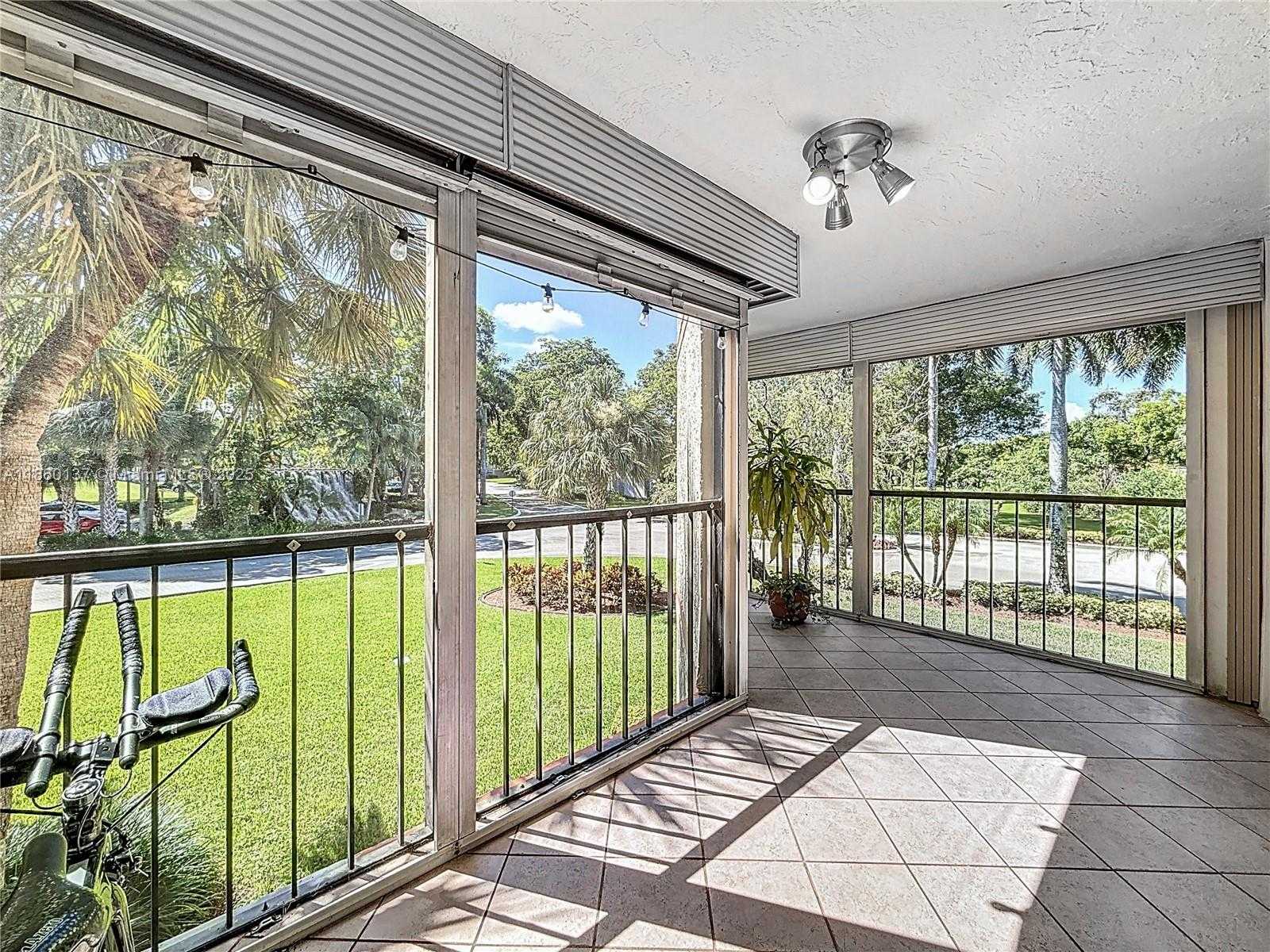 Small Image of 16475 GOLF CLUB RD #202, Weston Number 28
